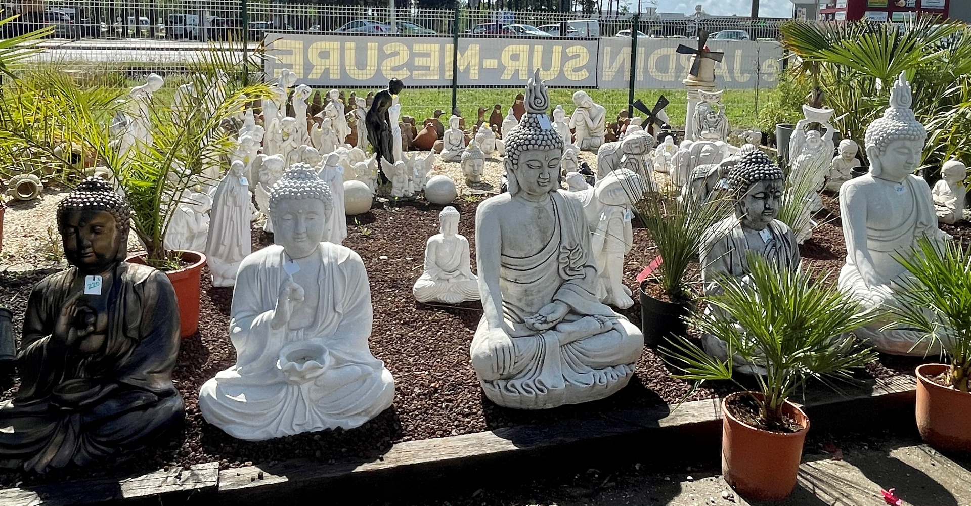 De belles statues au jardin - Référencement naturel de votre site